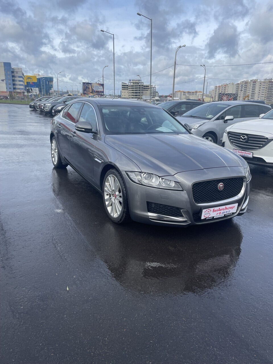 Jaguar XF